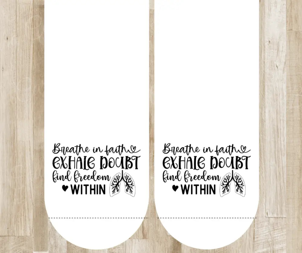 Breathe In Faith – Multi Socks
