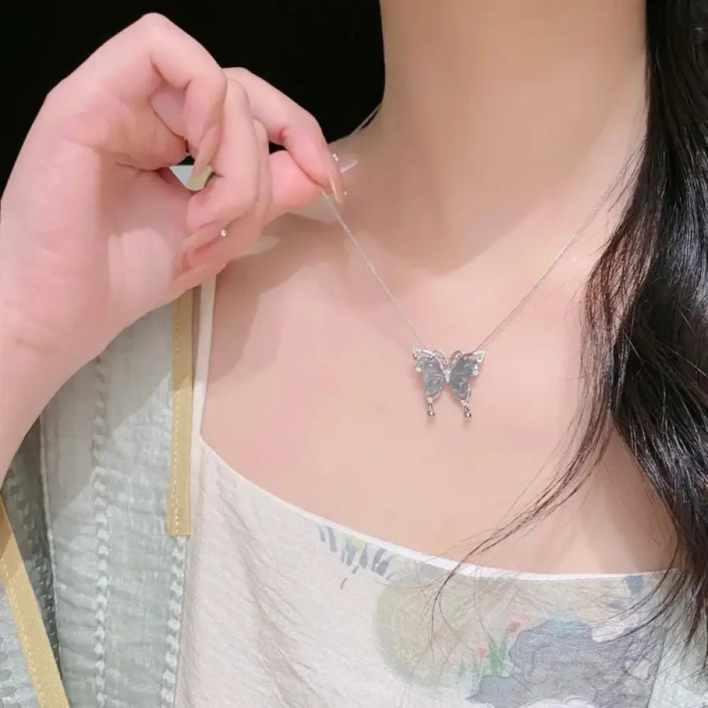Cocoon – Silver Necklace