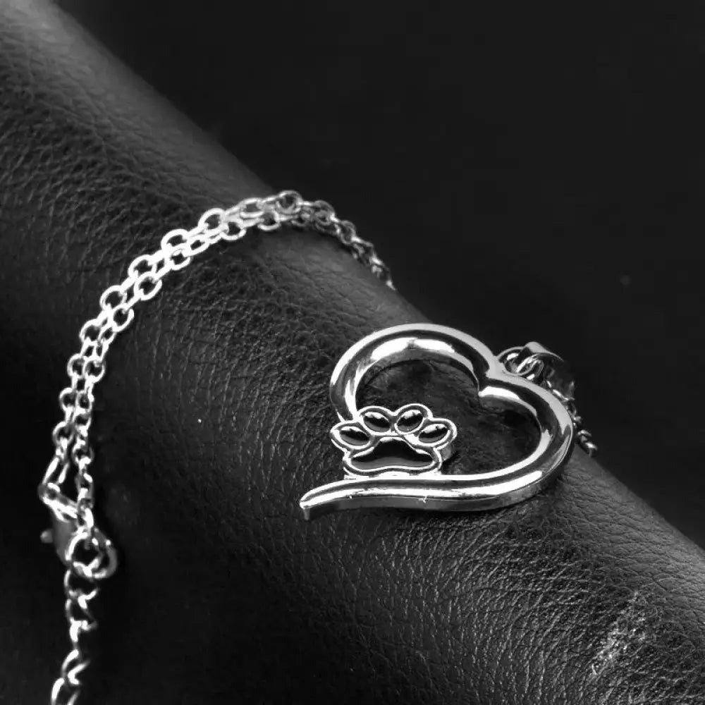 Paws On My Heart – Black Necklace