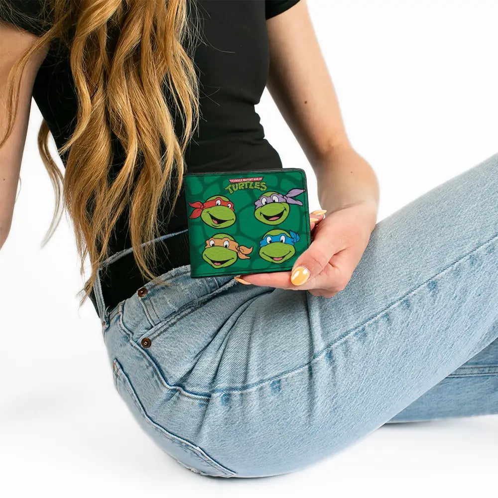 Bi-Fold Wallet - Classic TEENAGE MUTANT NINJA TURTLES Group Faces + Pose Turtle Shell Black Green Bi-Fold Wallets