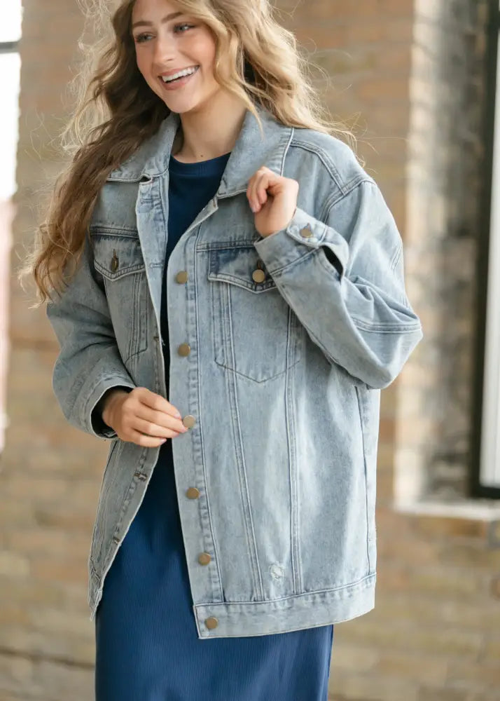 Brinx Light Wash Oversized Denim Jacket - IC Layering Essentials
