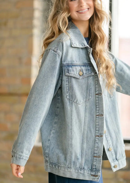 Brinx Light Wash Oversized Denim Jacket - IC Layering Essentials