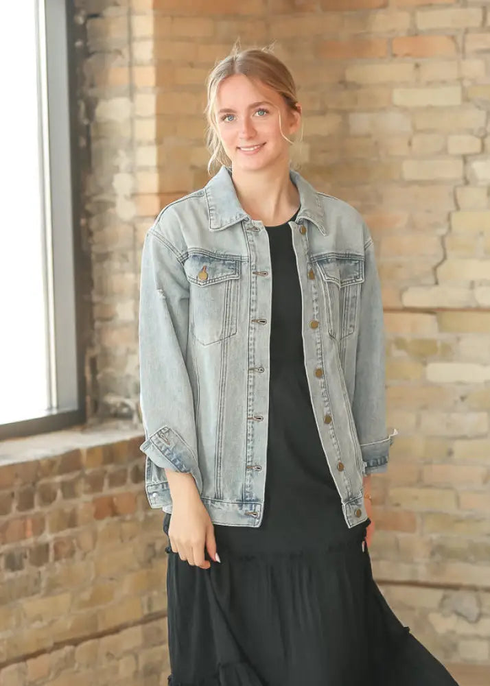 Brinx Light Wash Oversized Denim Jacket - XS - IC Layering Essentials