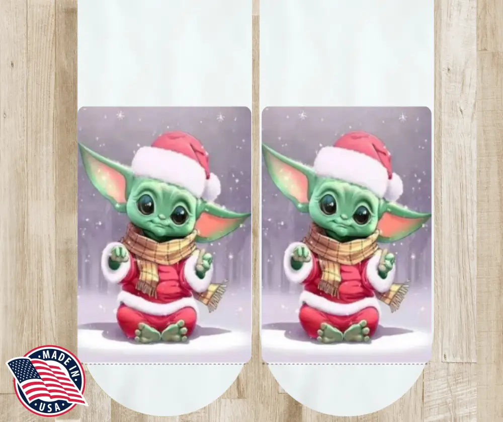 Christmas Yoda - Multi Socks
