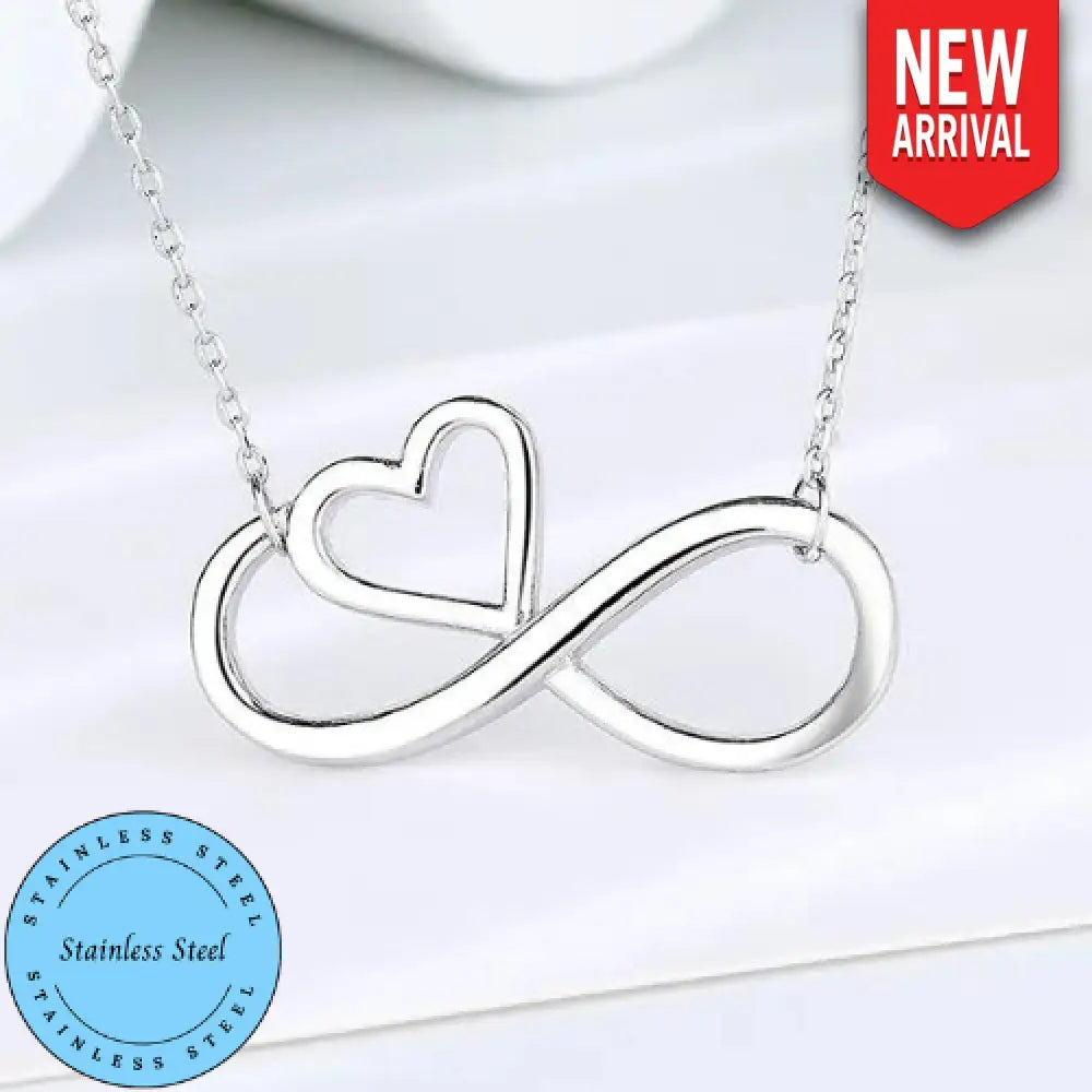 Cross My Heart – Silver Necklace