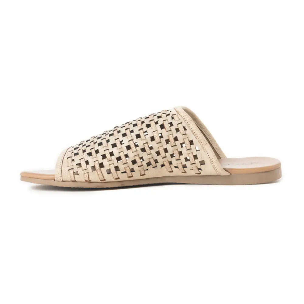 Dawnlace Desert Curve Sandals in Beige - Shoes