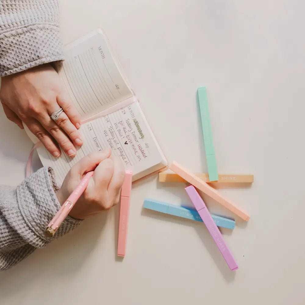 Do Great Things Highlighters Set - Highlighters