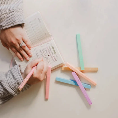 Do Great Things Highlighters Set - Highlighters