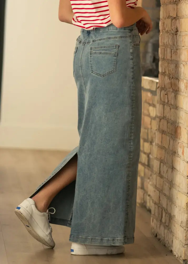 Donna Classic Wash Maxi Denim Skirt - IC Skirts