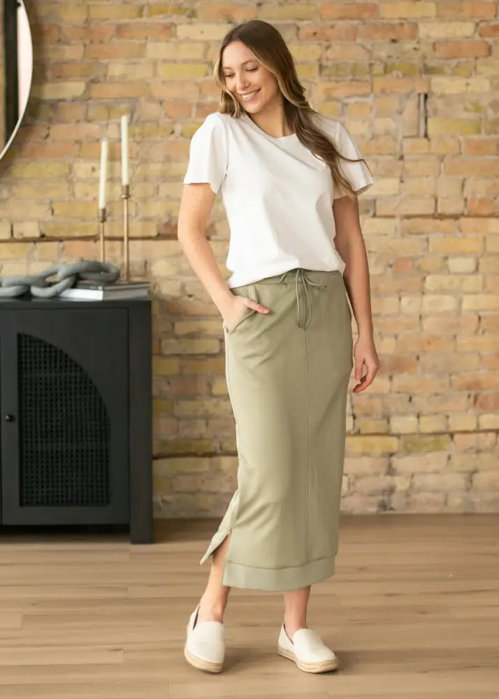 Essential Ivory Flutter Sleeve Top - IC Tops