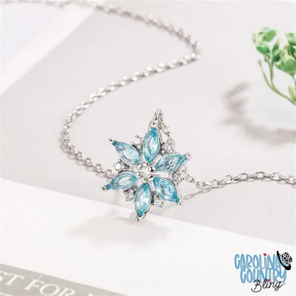 Falling For Winter – Blue Necklace