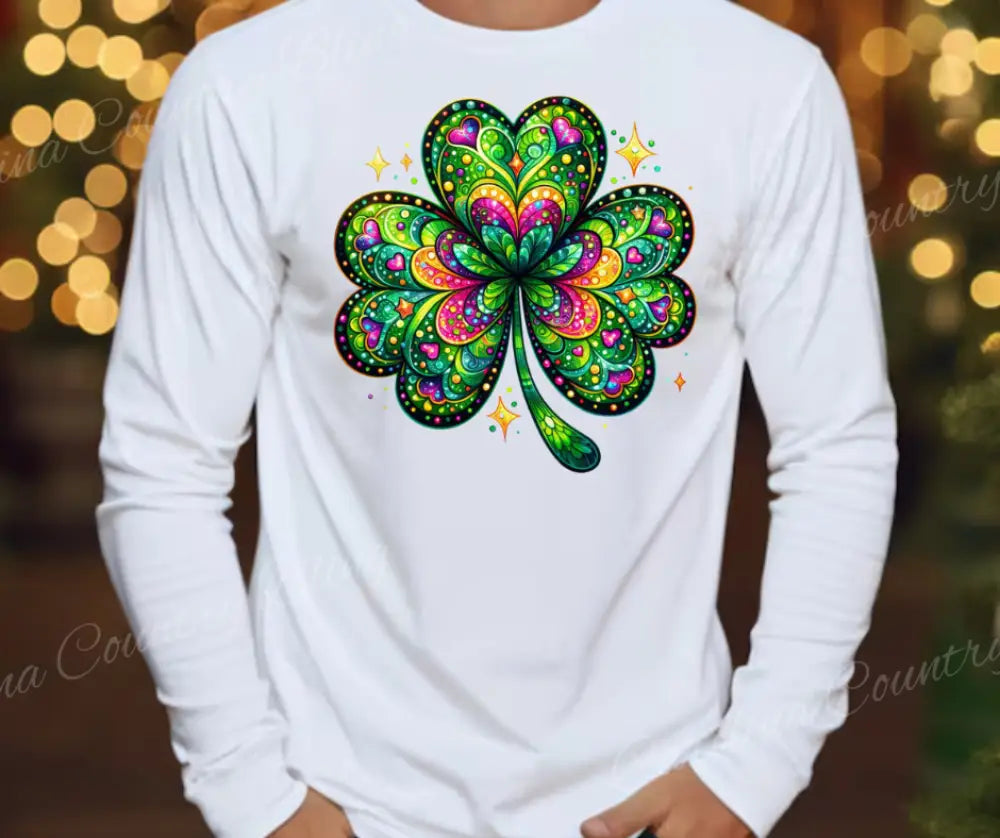 Groovy Luck – White Small / Long Shirt