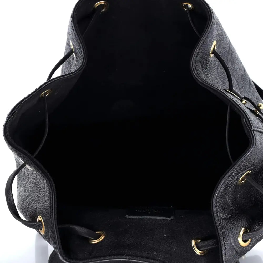 Louis Vuitton - Black