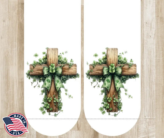 Loved – White Socks