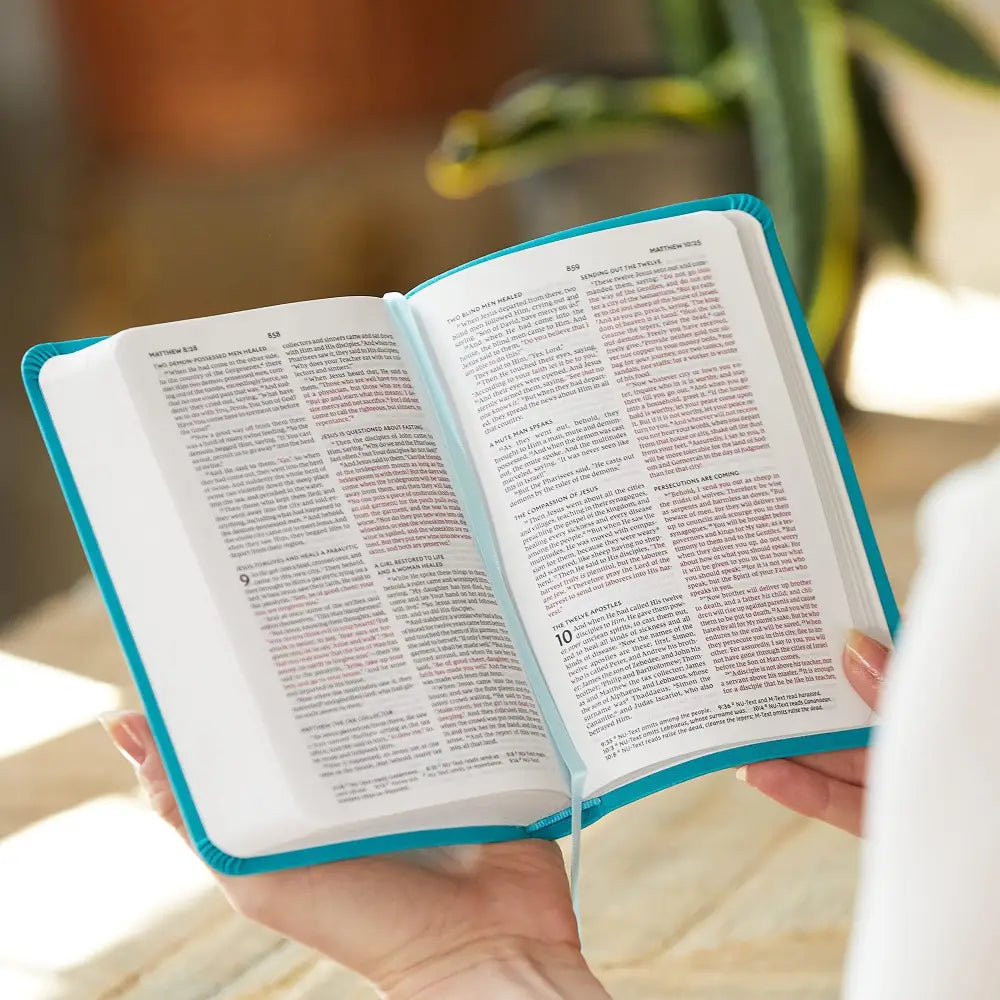 NKJV Study Size Thinline Holy Bible Large Print - Blue