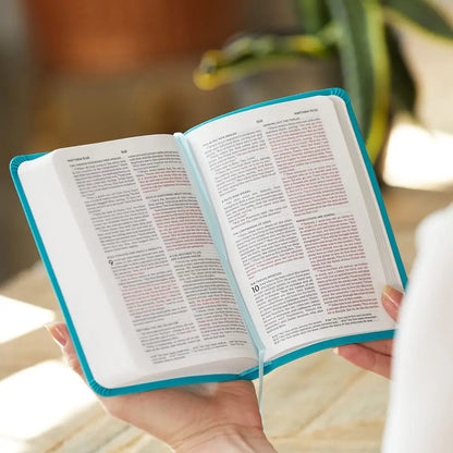 NKJV Study Size Thinline Holy Bible Large Print - Blue