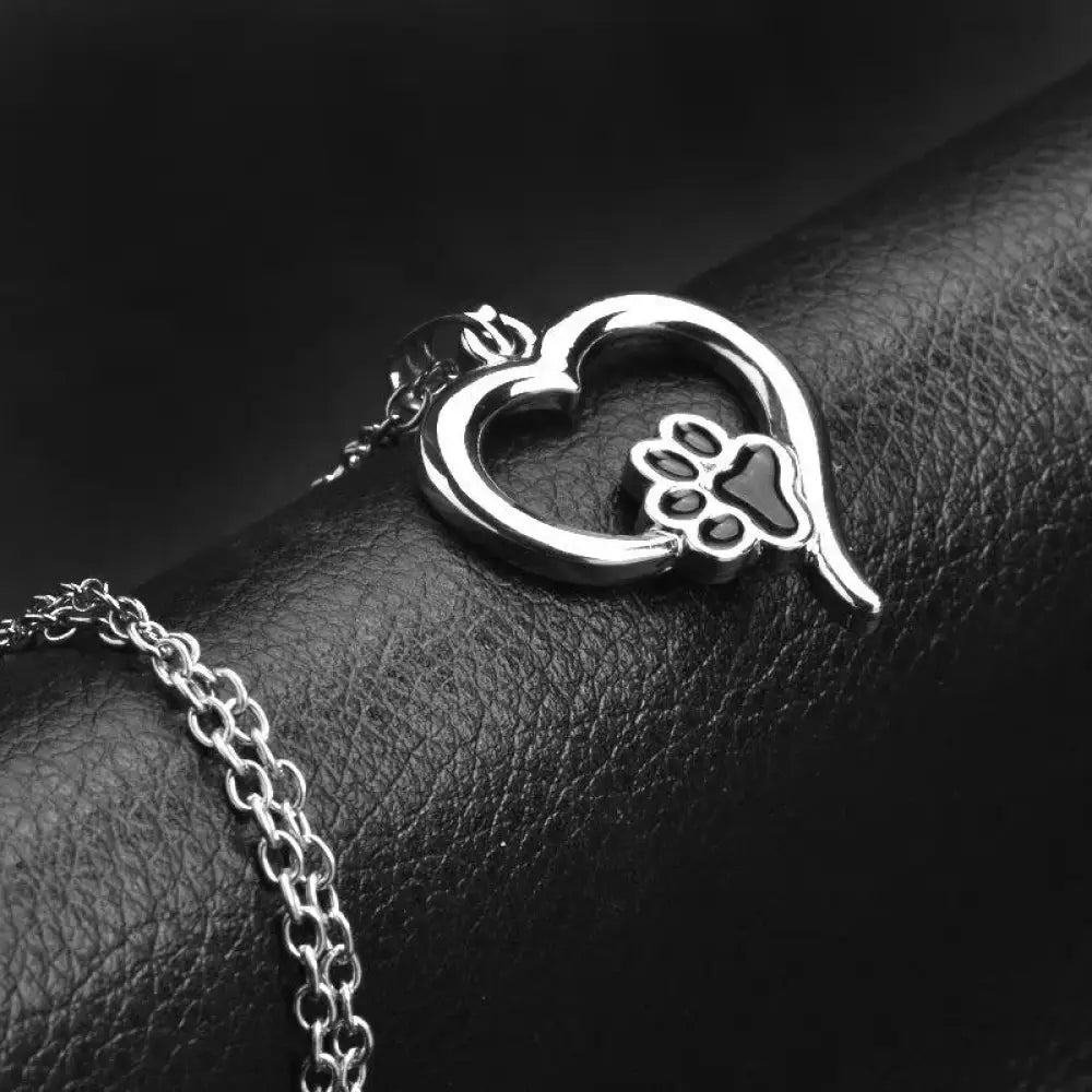 Paws On My Heart – Black Necklace
