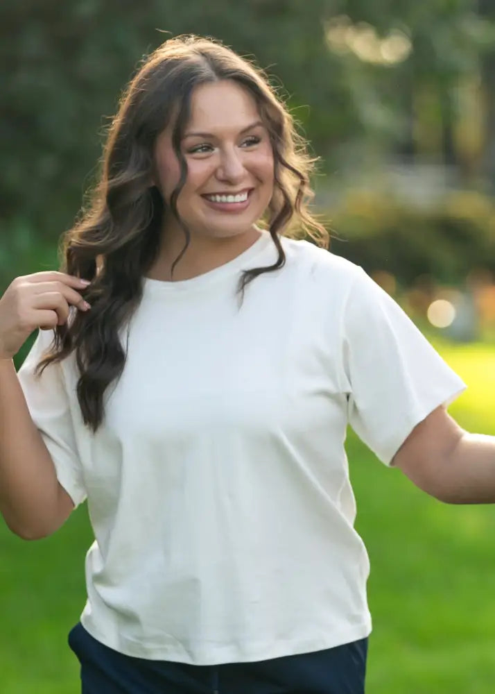 Short Sleeve Essential Relaxed T-shirt - IC Tops