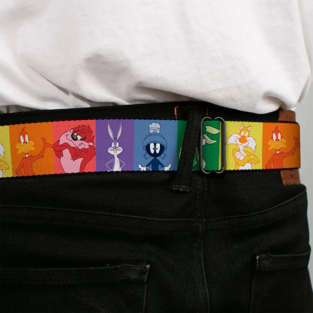 Looney Tunes THAT’S ALL FOLKS Script Full Color White/Multi Color Seatbelt Belt - Looney Tunes 6-Character Pose Pride
