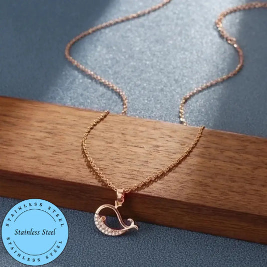 Whale of Grace – Rose Gold Necklace