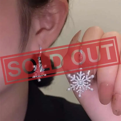 Winter Sparkle – White Earrings