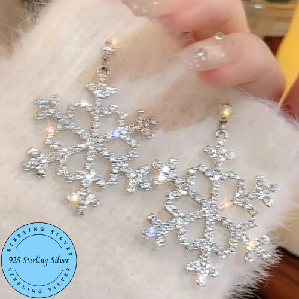 Winter Twinkle – White Earrings